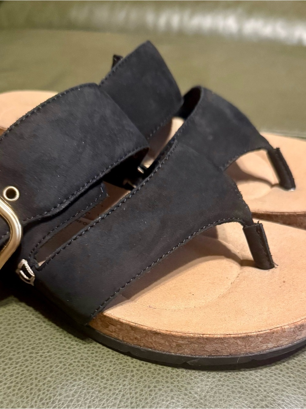 Clarks Double-Strap Toe-Thong Sandals, Size 8 - Picture 7 of 7